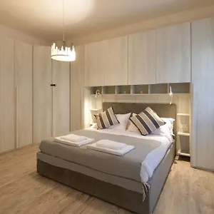Appartamento Modern And Cozy + 2bdr + Ostiense, Roma
